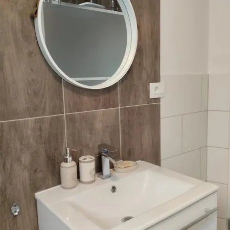 Apartma Salvia-guest House Apartment *