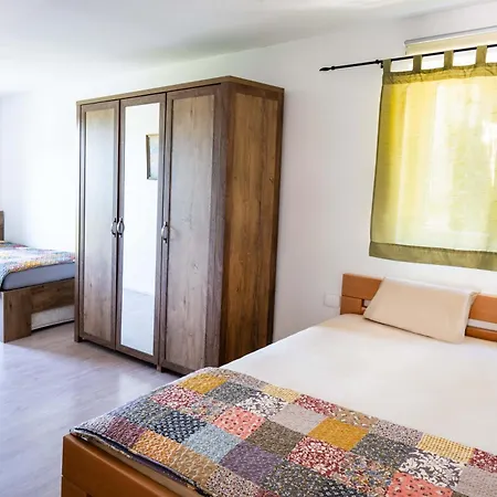 Apartma Salvia-guest House *